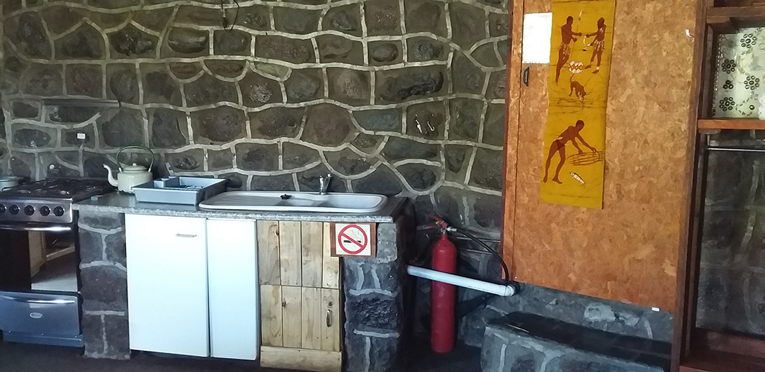 Amanzi Empilo Self-catering Open Plan Kitchen
